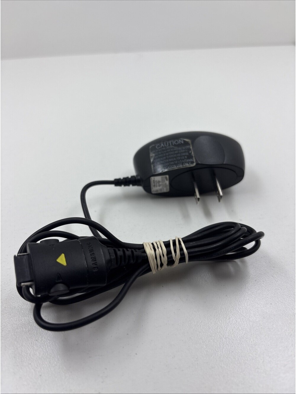 Samsung TAD137JBE AC Adapter 5V 0.7A Cellphone Travel Wall Charger Power Supply